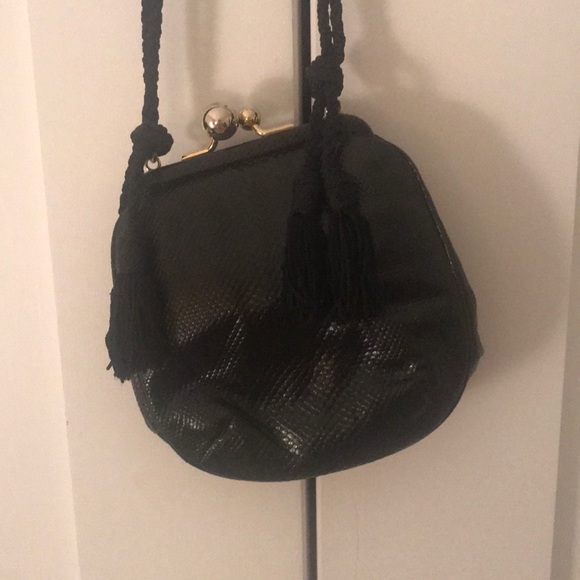 Judith Leiber Handbags - Vintage Judith Lieber bag win tassels.